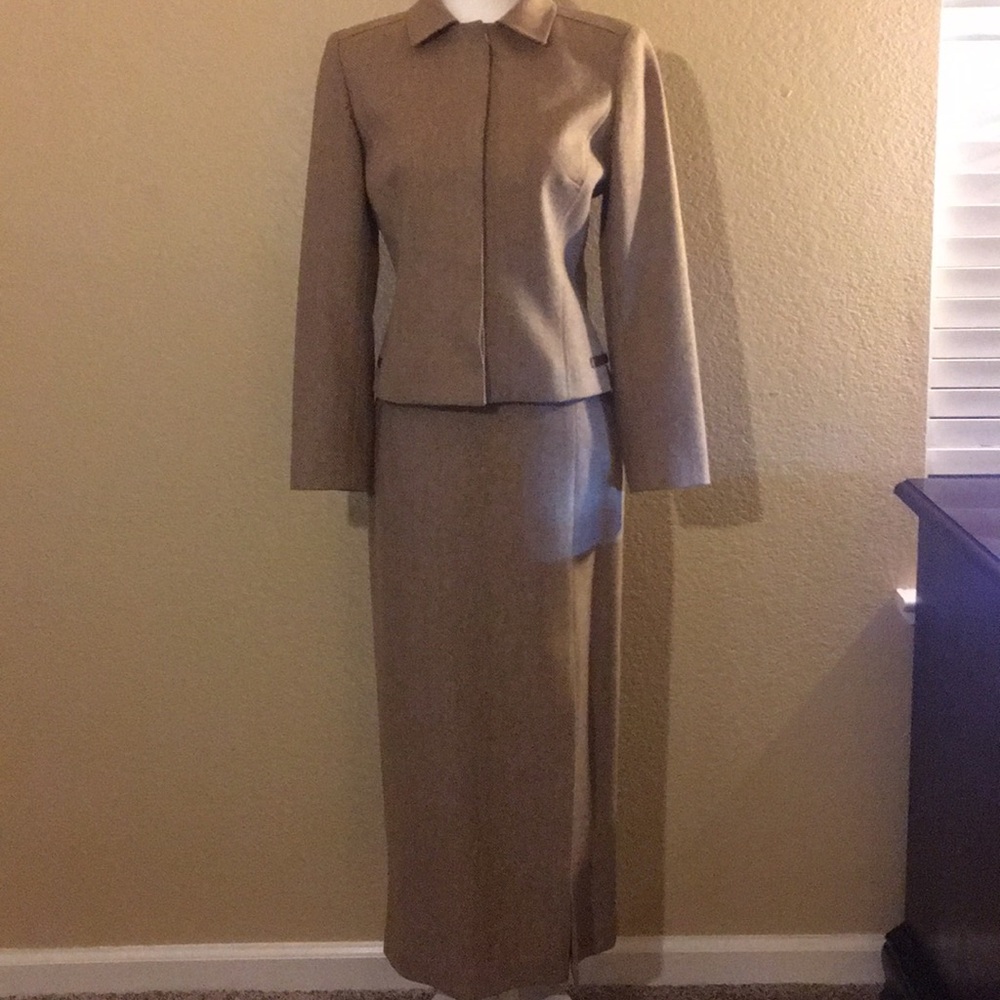 Ann Taylor wool suit size 2 petite. Skirt blazer.